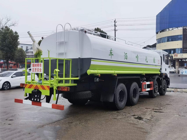 東風華神前四后八25噸灑水車